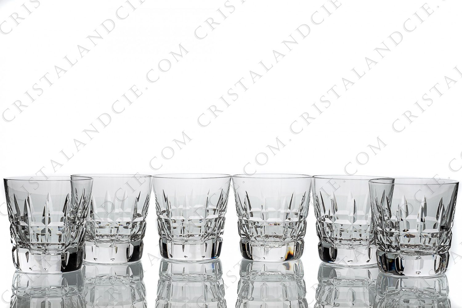 Set of six Whisky glasses Old fashion n°3 in crystal by Saint-Louis pattern Manhattan with a cut pattern photo-1