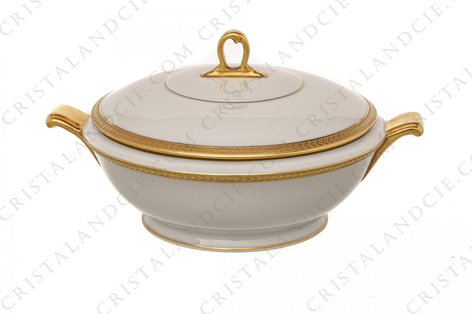 Soupière en porcelaine de Limoges de la maison Chastanier ornée d une frises de lauriers en incrustations or photo-1
