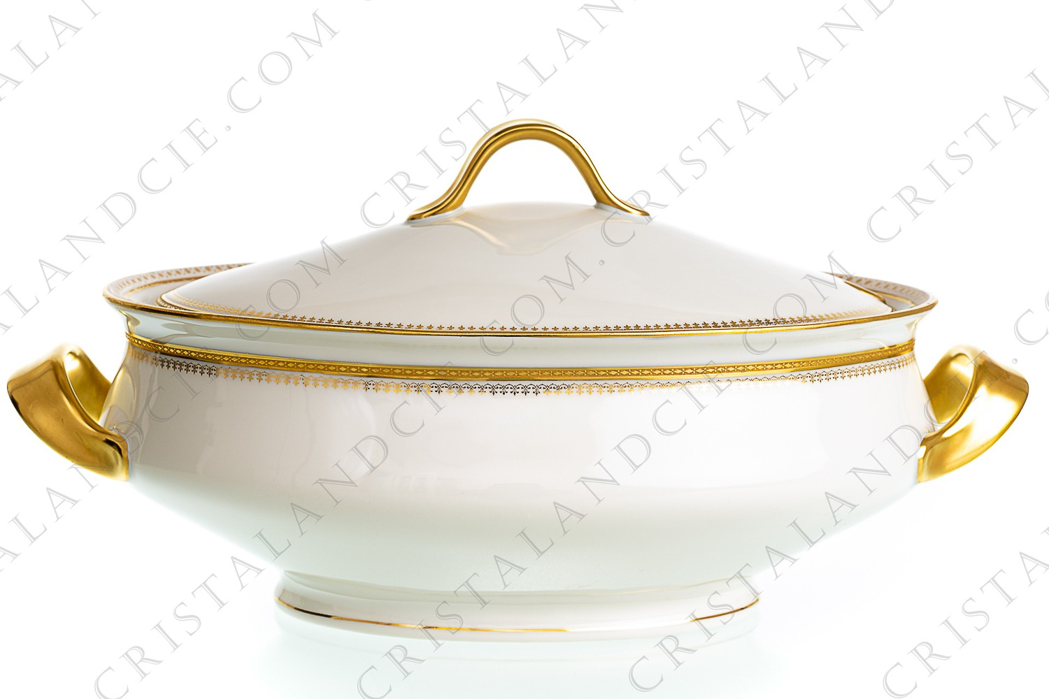 Soup tureen in Limoges china by Theodore Haviland decorated with friezes in gold inlays, gold fleur de lys, stars friezes and borders photo-1