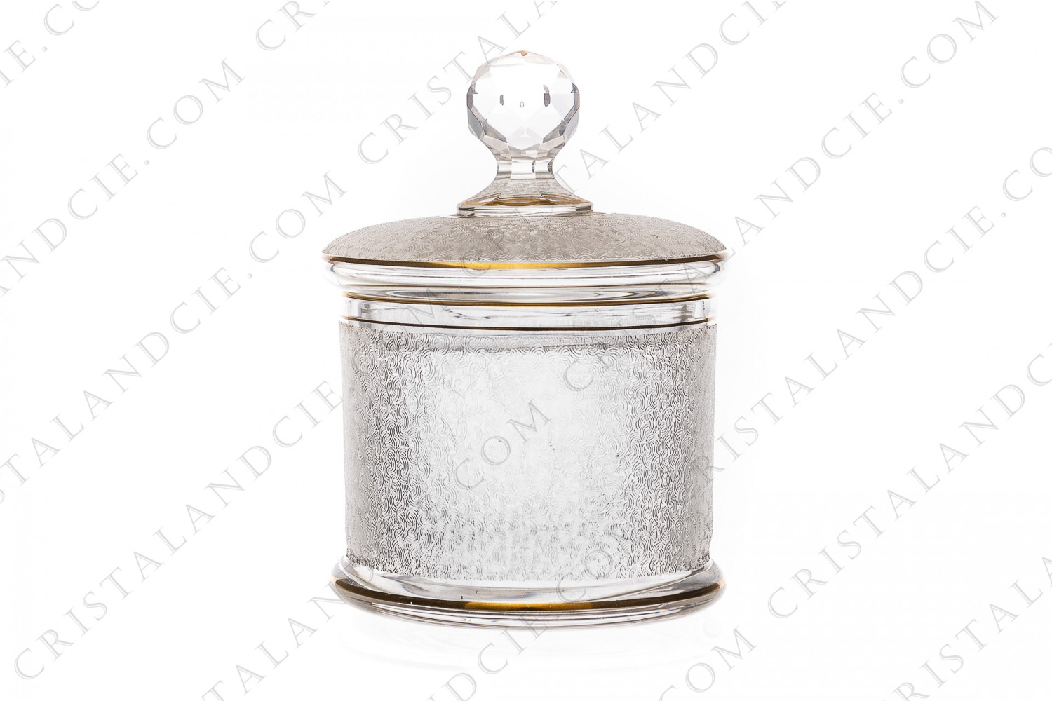 Sugar bowl in crystal by Saint-Louis with an engraved with the acid pattern and gold stripes photo-1
