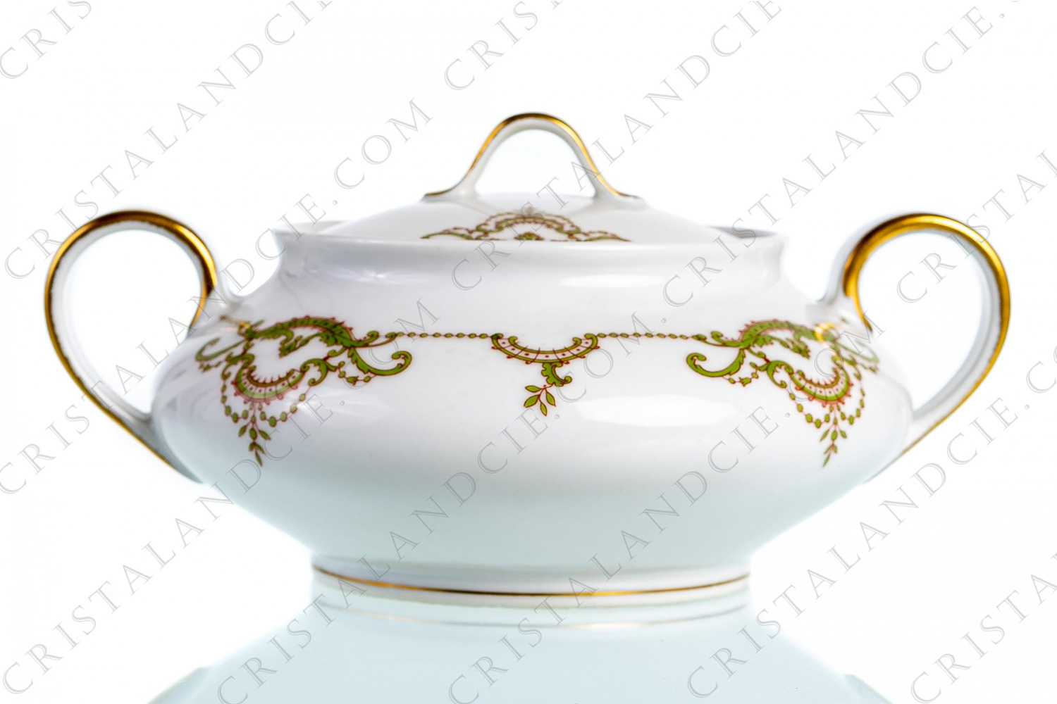 Sucrier en porcelaine de Limoges de la Maison Théodore Haviland orné de rinceaux de feuilles d acanthes verts et or photo-1