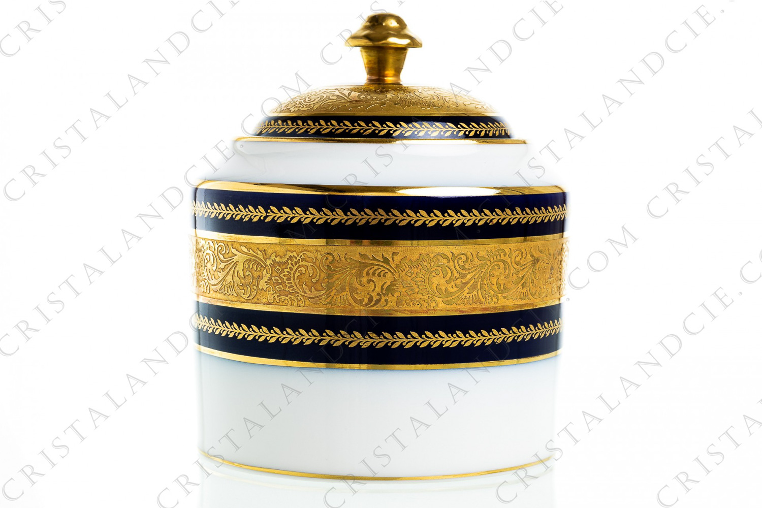 Sugar bowl in Limoges china by Chastagner decorated with large friezes in gold inlays and with friezes of gold laurels on a cobalt blue background photo-1