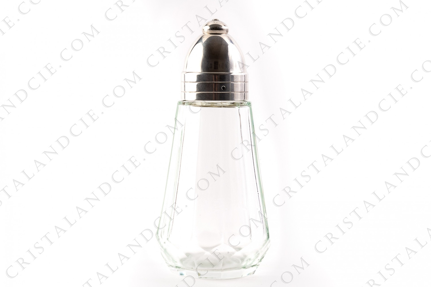 Sucrier saupoudreuse en métal argenté et verre de la maison Christofle modèle Megève photo-1