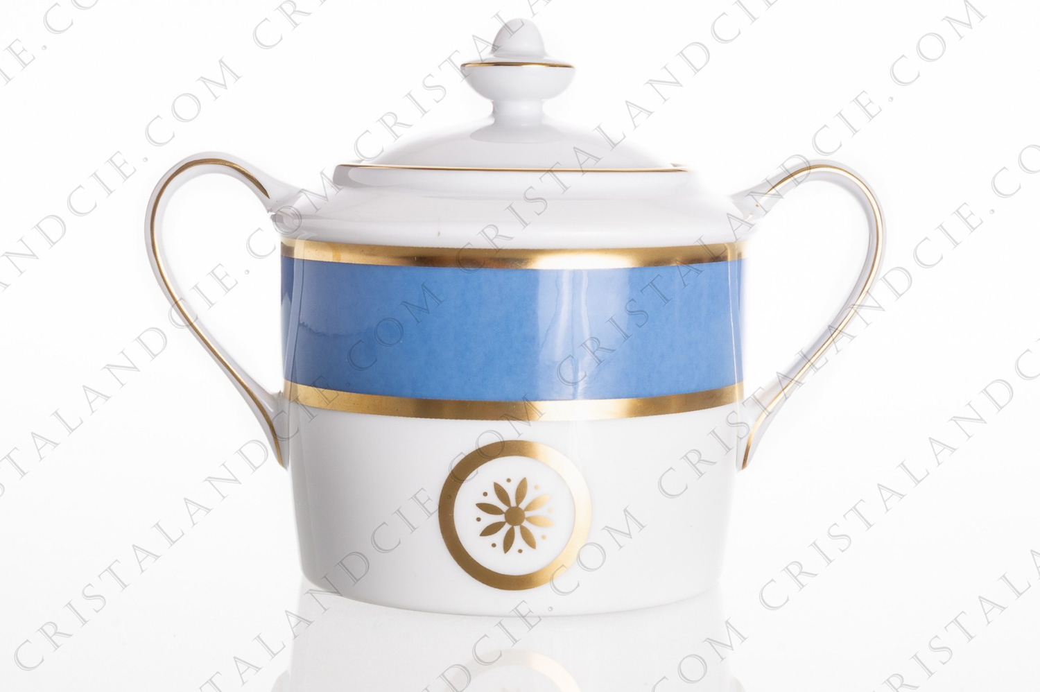 Sucrier en porcelaine de Limoges de la maison Bernardaud modèle Sparte Céleste ornée de filets bleus et or photo-1