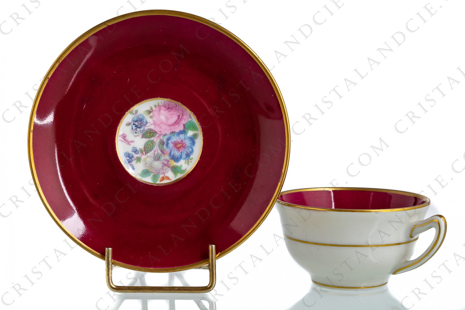 Coffee cup in china of Limoges by Haviland et Parlon decorated with a pink stripe and with a polychrome bouquet of flowers signed Paul photo-1