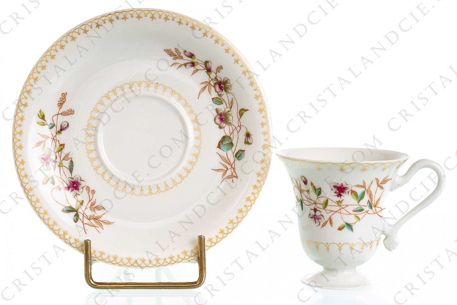 Tasse à chocolat en porcelaine de Limoges de la maison Haviland ornée de fleurs polychromes photo-1