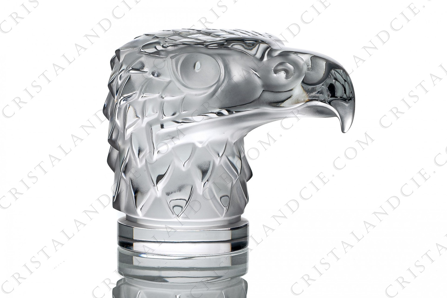 Presse-papier en cristal clair et dépoli de Lalique modèle Tête d aigle photo-1