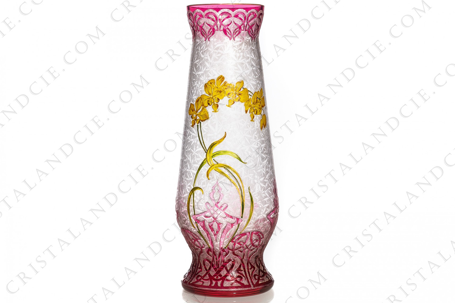 Vase in pink double layer crystal by Baccarat pattern with orchids with a background engraved with the acid and a pattern of Lines boost tupical of the Art Nouveau in pink crystal photo-1