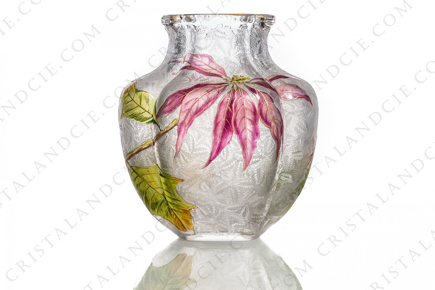 Vase in crystal by Baccarat pattern poinsettia with a chinese shape, the background is engraved with the acid photo-1