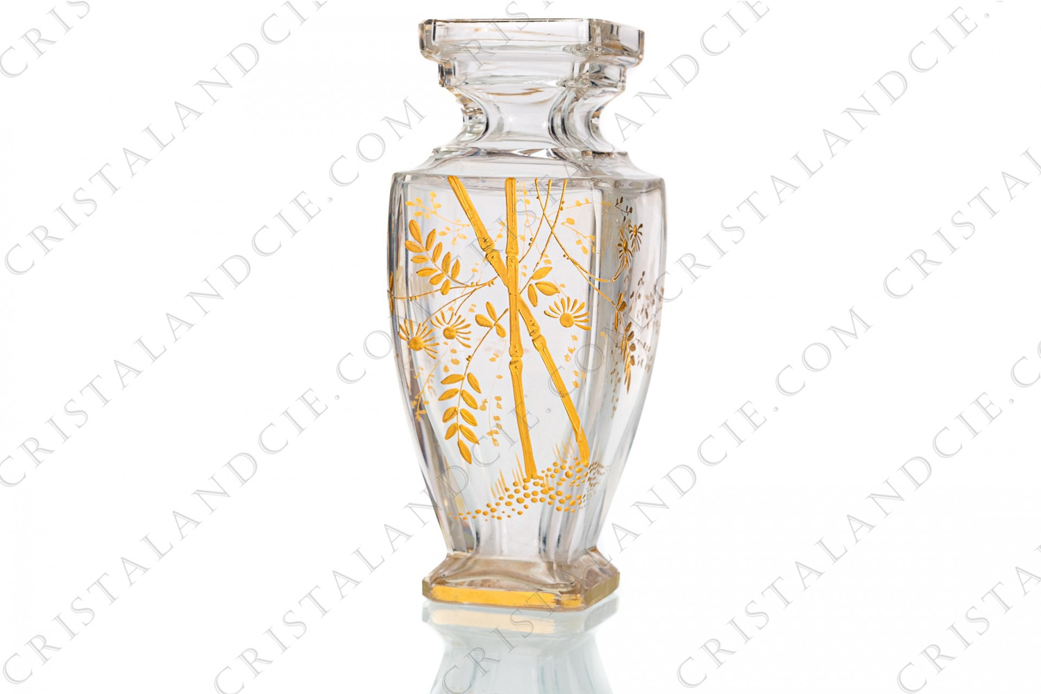 Vase in crystal by Baccarat probably made by for the Escalier de Cristal with a hand painted japanese pattern of gold bamboo photo-1