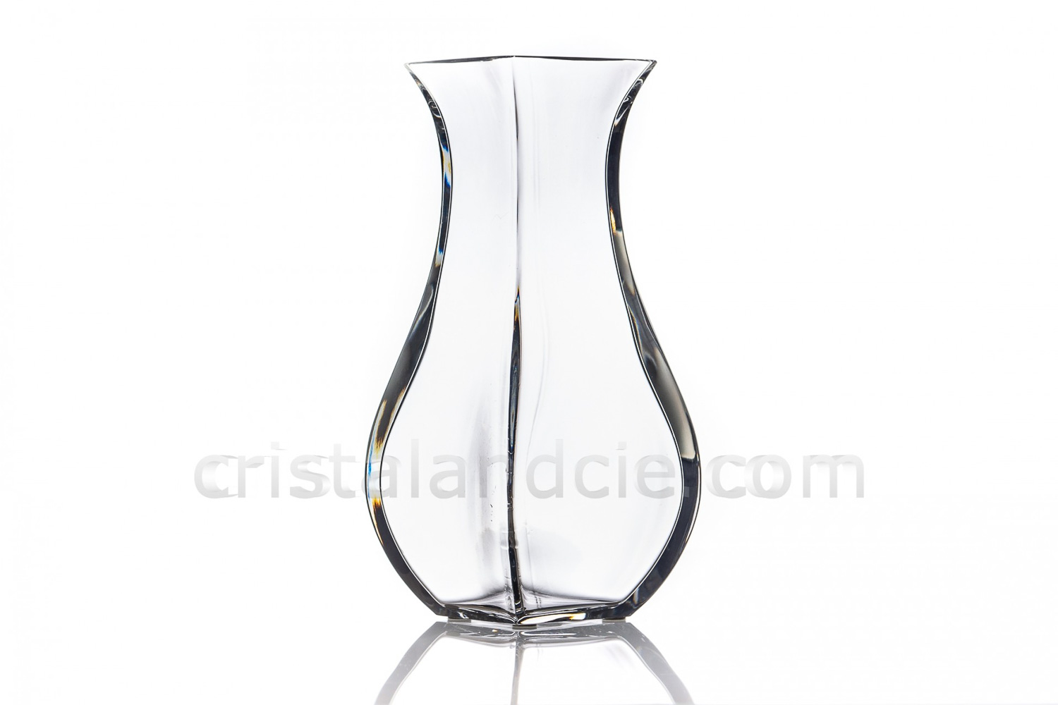 Vase en cristal de Baccarat modèle Céline photo-1