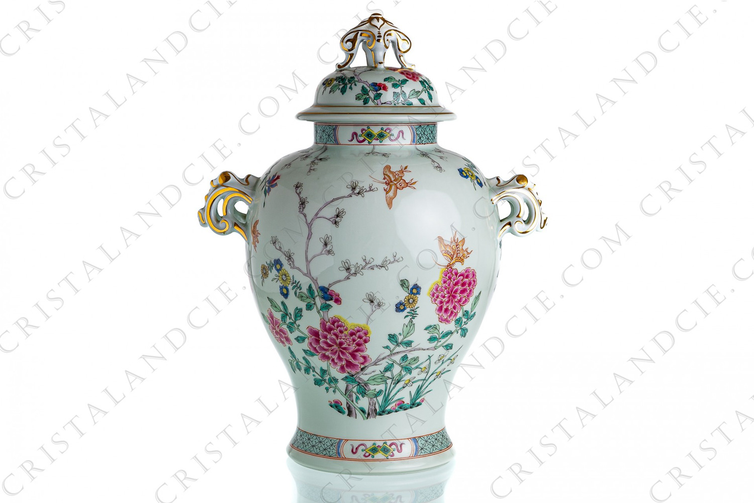 Covered vase in Limoges china by Haviland pattern Kien Long with a Chinese pattern of polychromes flowers and butterflies on celadon paste photo-1