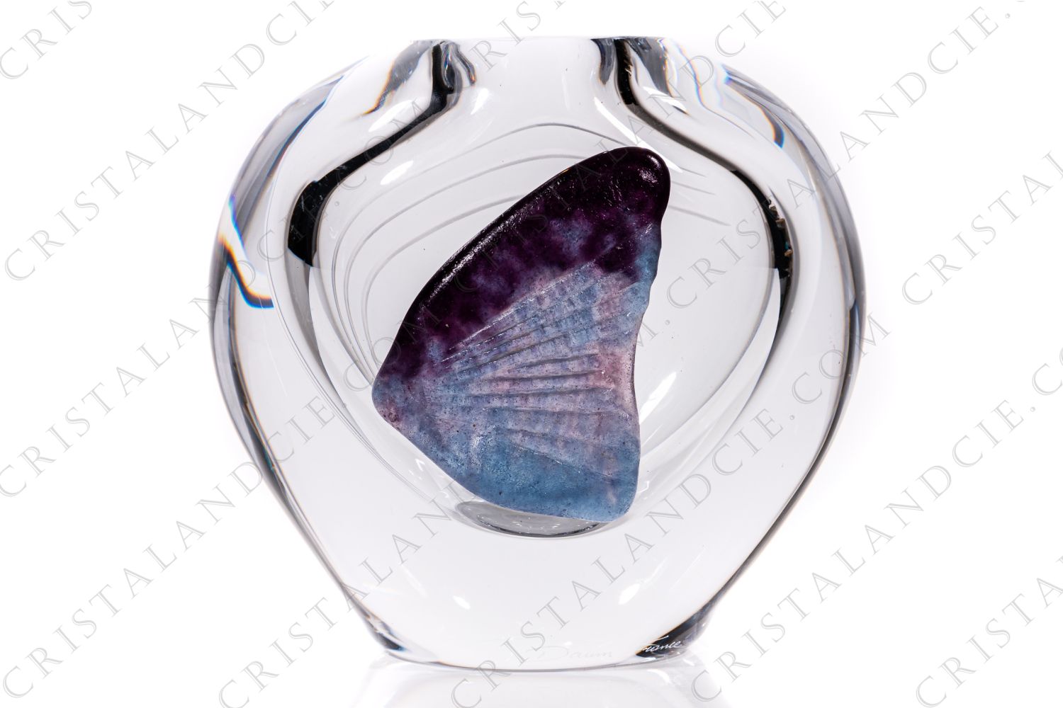 Vase en cristal de Daum modèle Florilège orné d un papillon en pâte de verre bleu et mauve photo-1