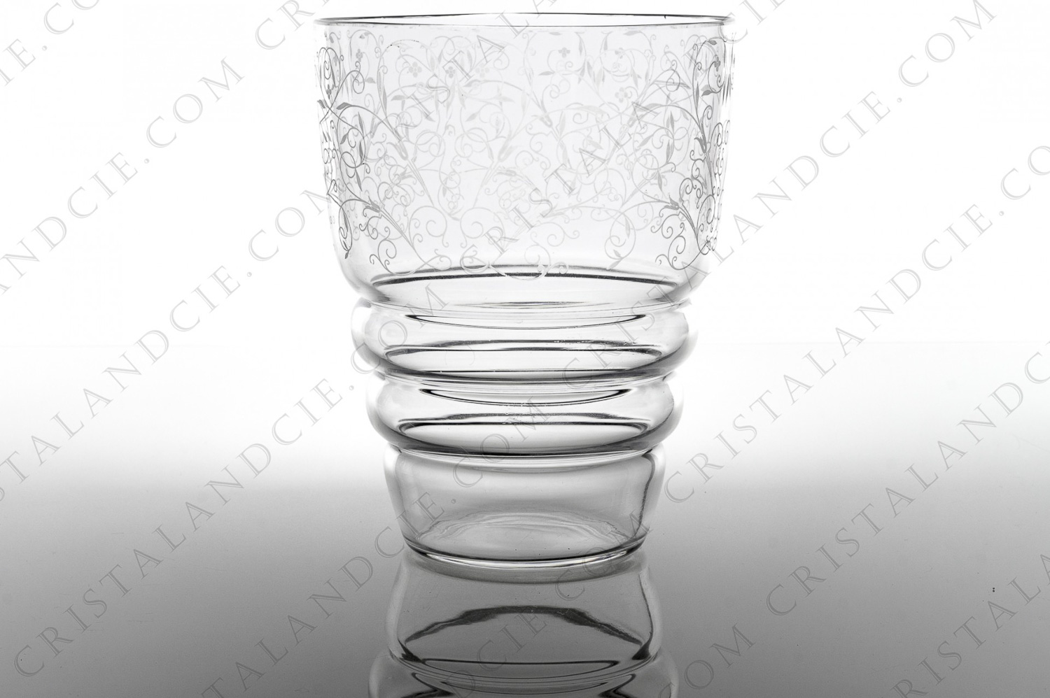 Vase in crystal by Baccarat pattern Lulli decorated with two rings and vegetables arabesques photo-1