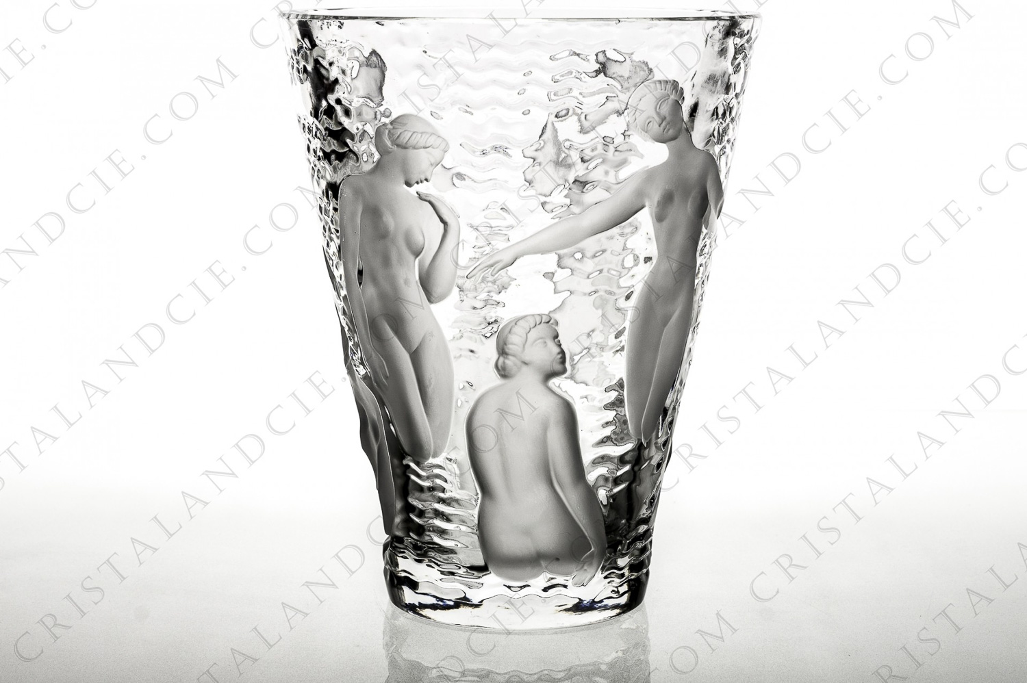 Vase in crystal by Lalique pattern Ondines decorated with waves and frosted nudes women photo-1