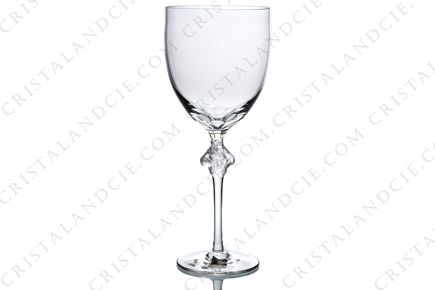 Vase en cristal de Lalique modèle Roxane figurant un verre, présentant deux femmes nues en cristal dépoli sur la jambe photo-1