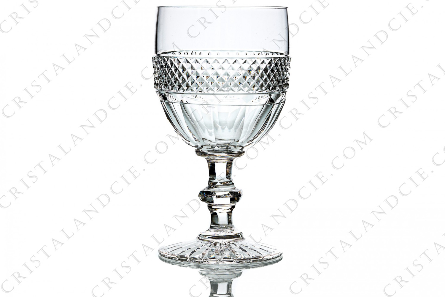 Towering commemoration glass in crystal by Saint-Louis pattern Trianon, with the gob is decorated with a Diamond tips frieze, stem with a ring photo-1