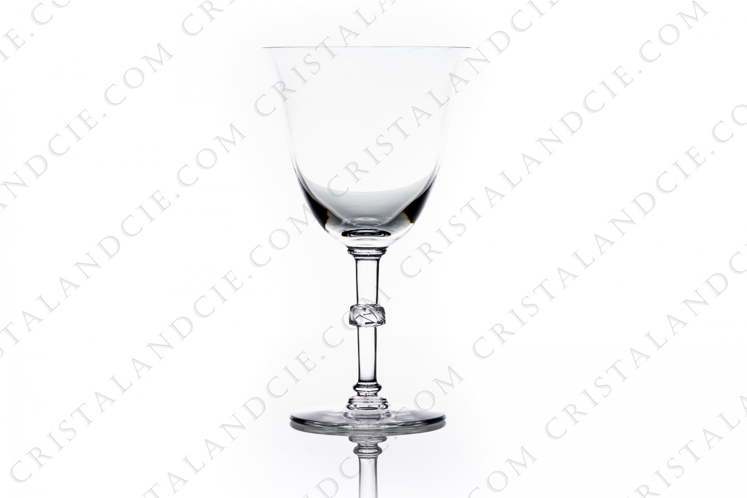 Watergoblet n°2 in crystal by Lalique pattern Beaugency with a ring with leaves on the stem photo-1