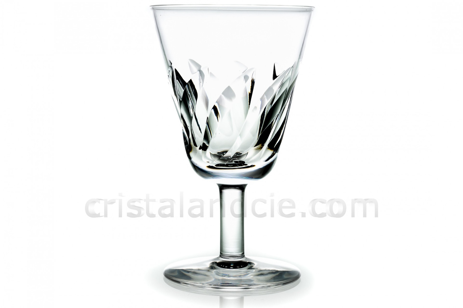 Watergoblet n°2 in crystal by Saint-Louis pattern Bidassoa with a cut frieze of bevels photo-1