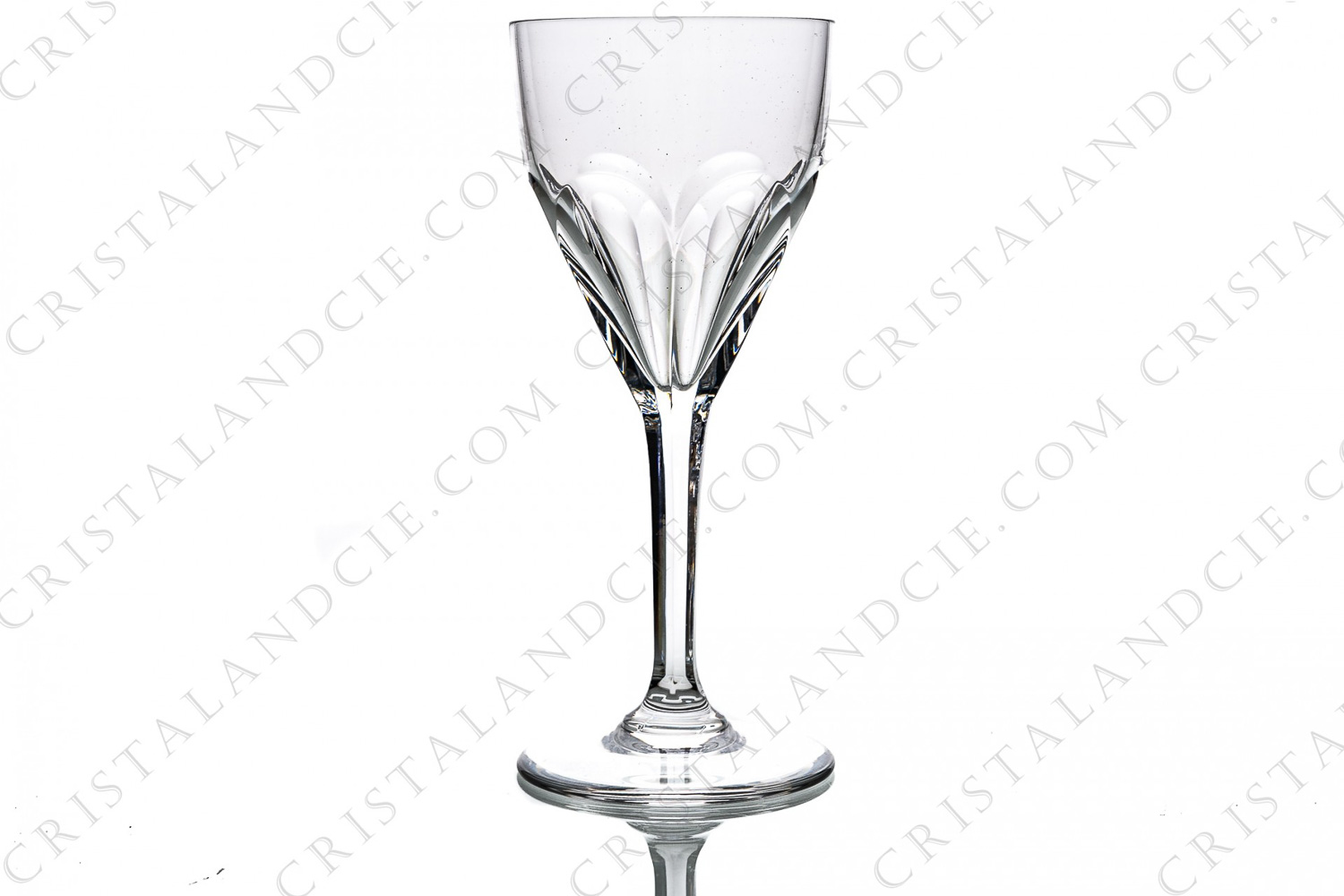 Water glass n°2 in crystal by Saint-Louis pattern Bristol decorated with flat cut photo-1