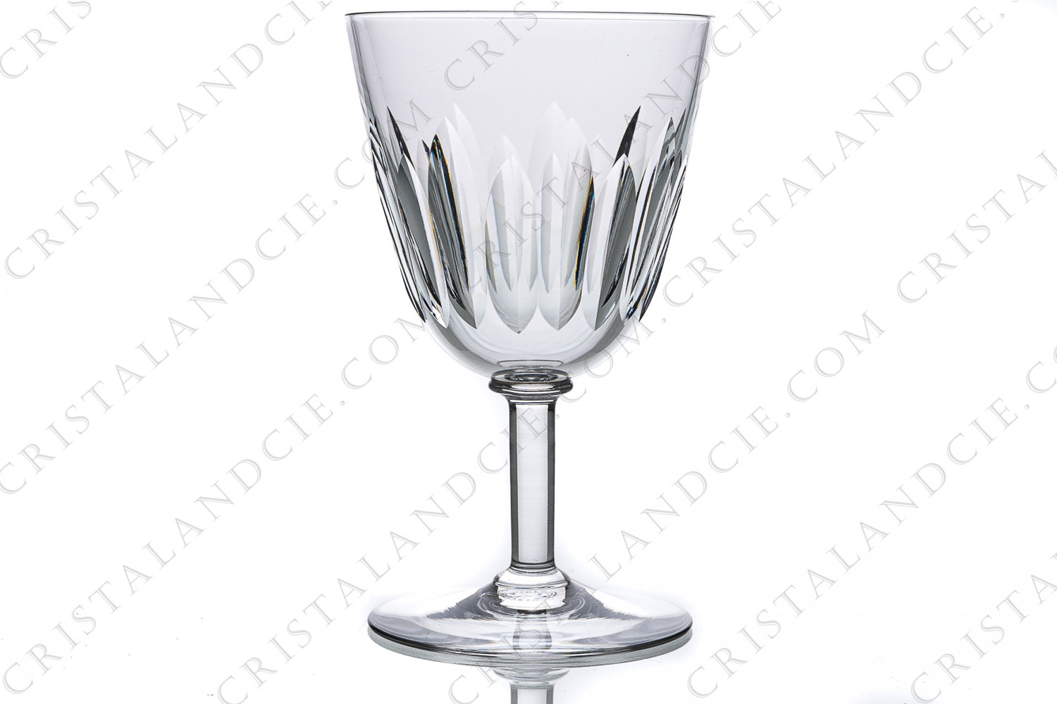Water glass n°2 in crystal by Baccarat pattern Cassino decorated with cut bevels photo-1