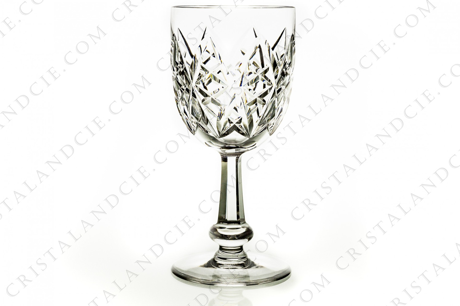 Watergoblet n°2 in crystal by Baccarat pattern Harfleur with a cut pattern on the parison and the leg photo-1