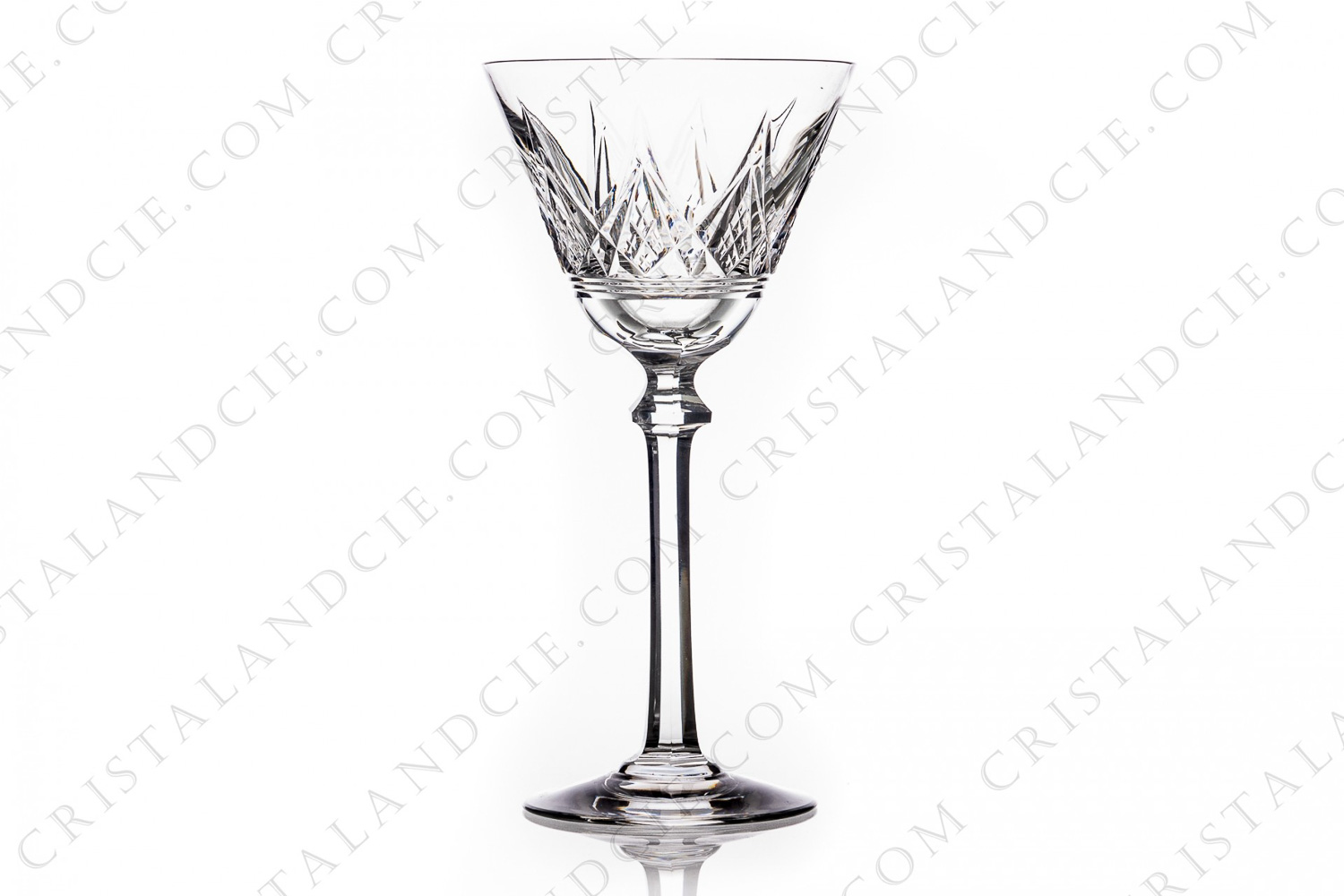 Watergoblet n°2 in crystal by Baccarat pattern Louvois with an important cut pattern, cut stem with a ring photo-1