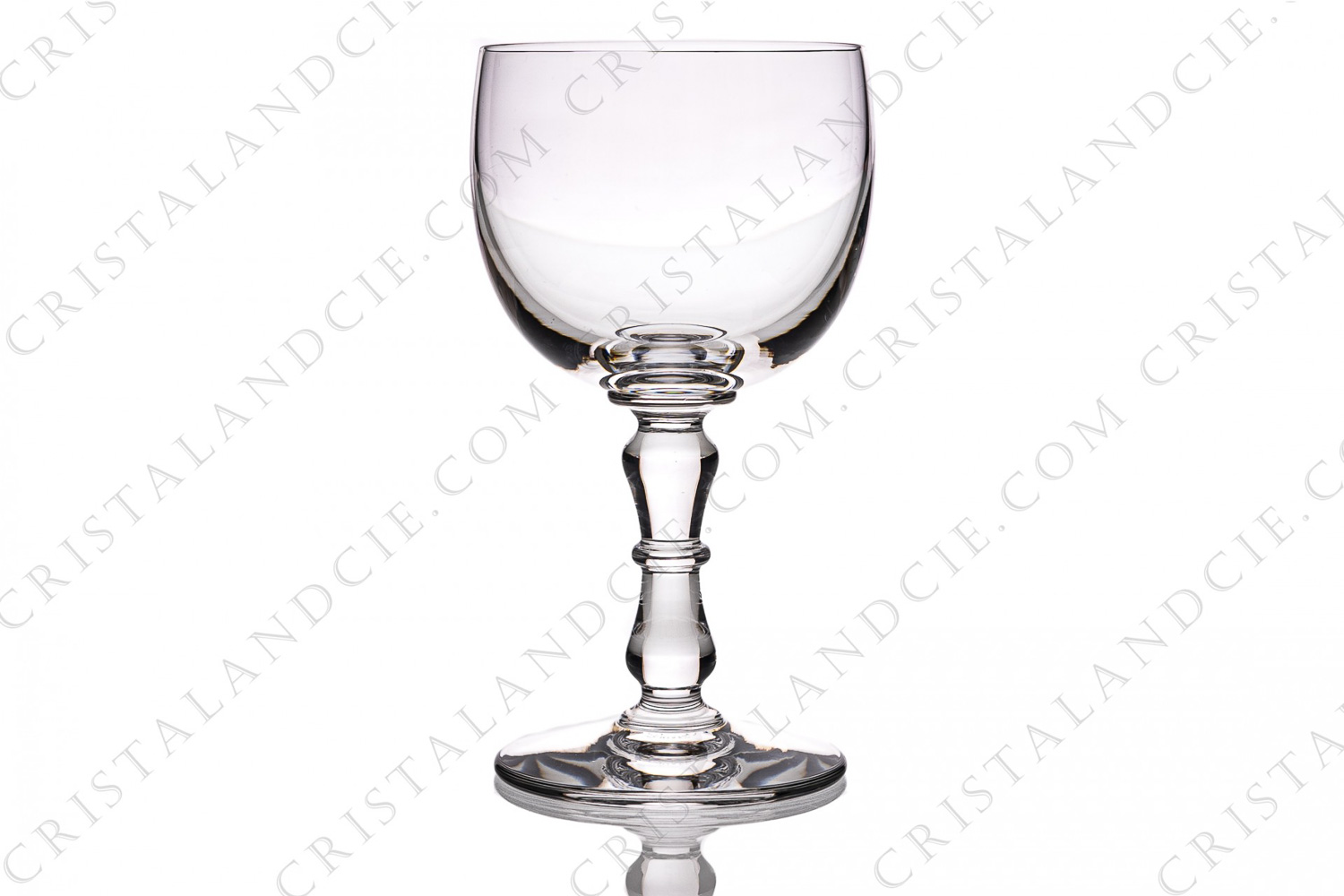 Verre à eau n°2 en cristal de Saint-Louis forme Otero dont la jambe balustre est munie d une bague photo-1