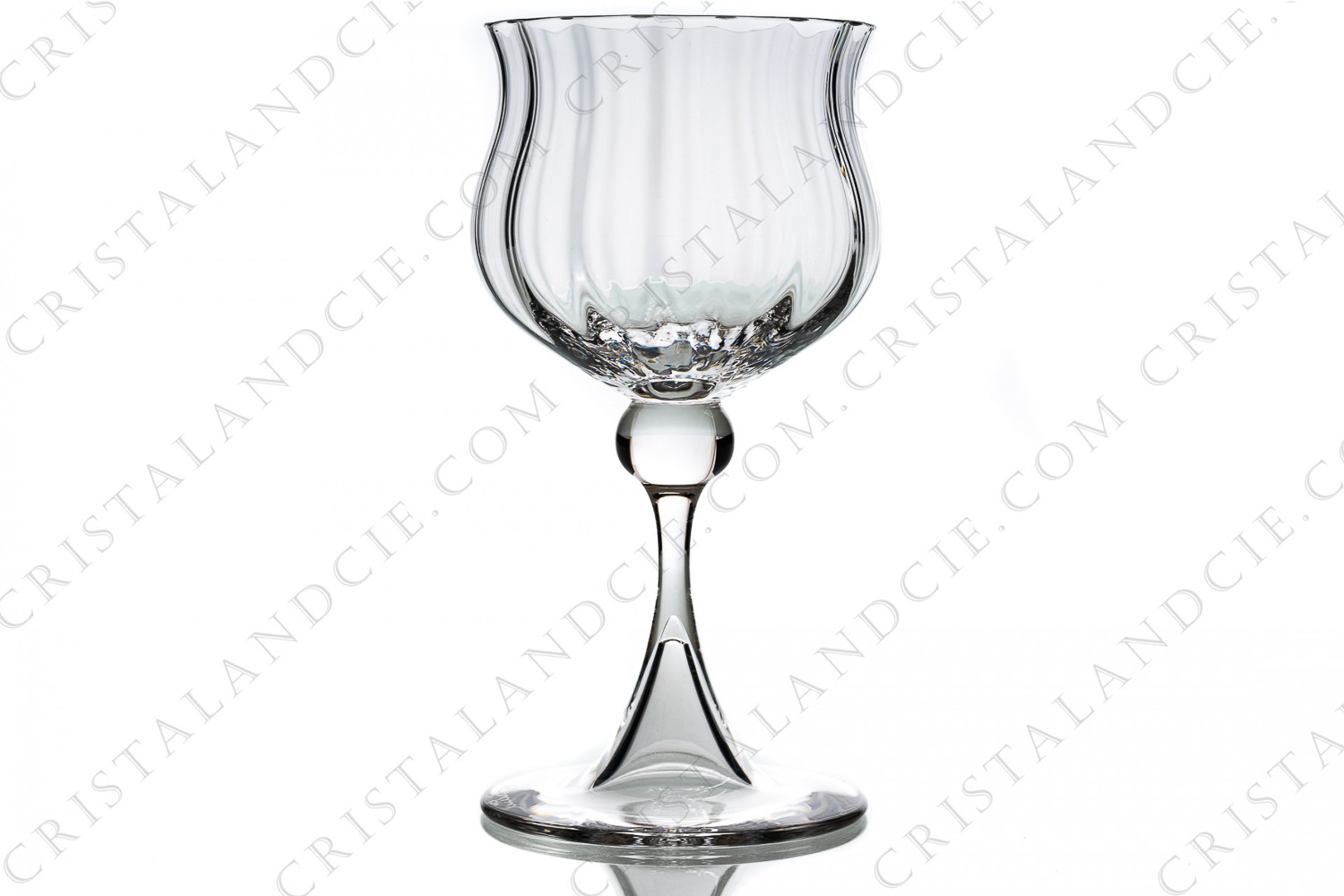 Water glass n°2 in crystal by Daum pattern Verone with a gob decorated with venetians cuts, with a hollow foot photo-1