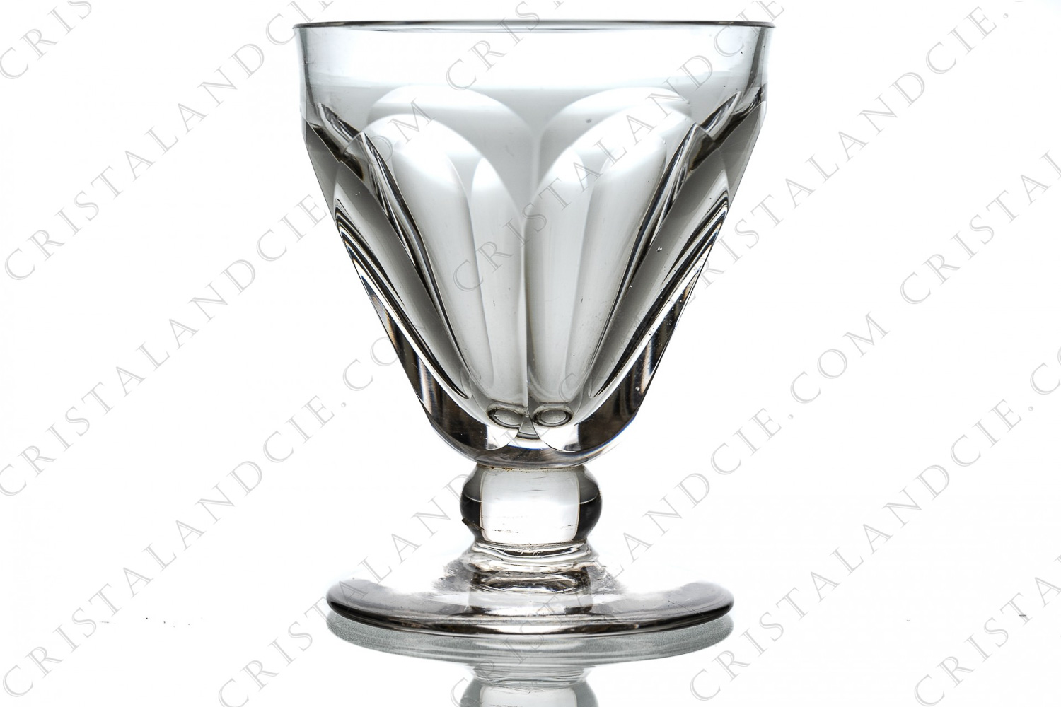 Verre à liqueur en cristal de Baccarat modèle Talleyrand à décor de côtes plates photo-1