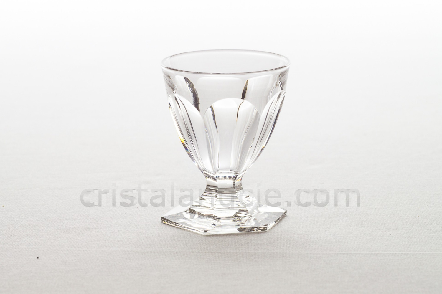 Sherry glass n°5 in crystal by Baccarat pattern Bourbon with a carved decor, hexagonal foot photo-1