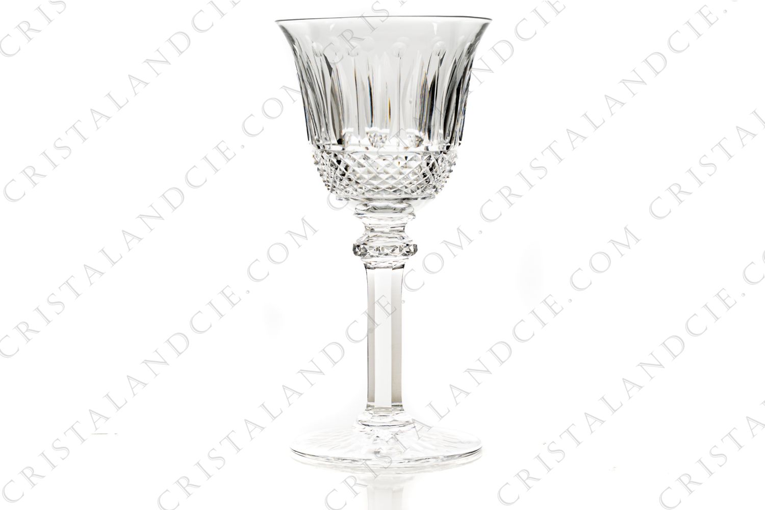 Verre à Porto n°5 en cristal de Saint-Louis modèle Tommy présentant un important décor taillé photo-1
