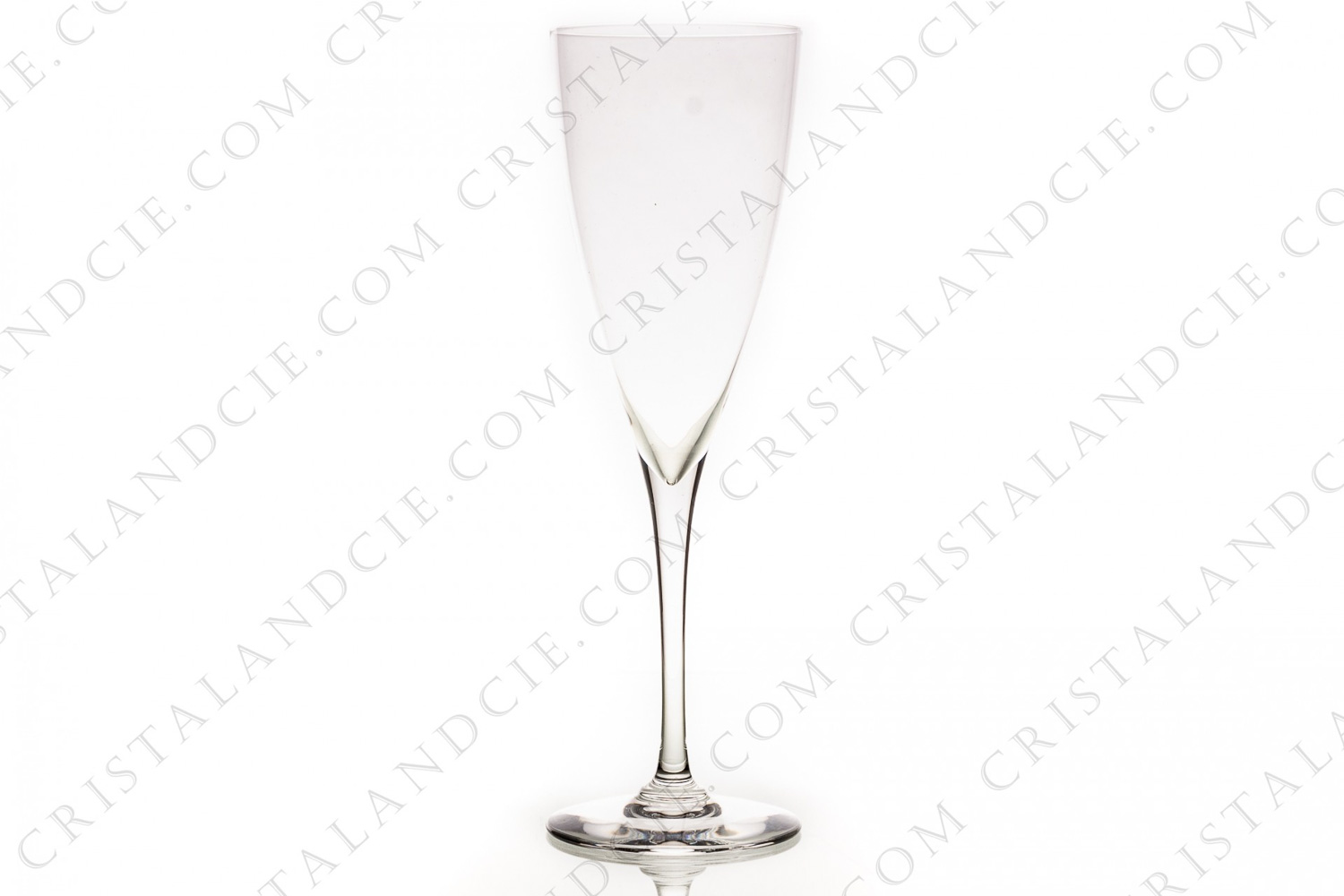 Verre à vin n°4 en cristal de Baccarat modèle Dom Pérignon photo-1