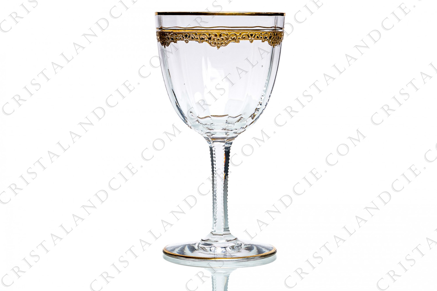 Wine glass n°4 in crystal probably by Saint-Louis decorated with venetian cut and friezes with gold inlays, the stem is decorated with flat cuts photo-1