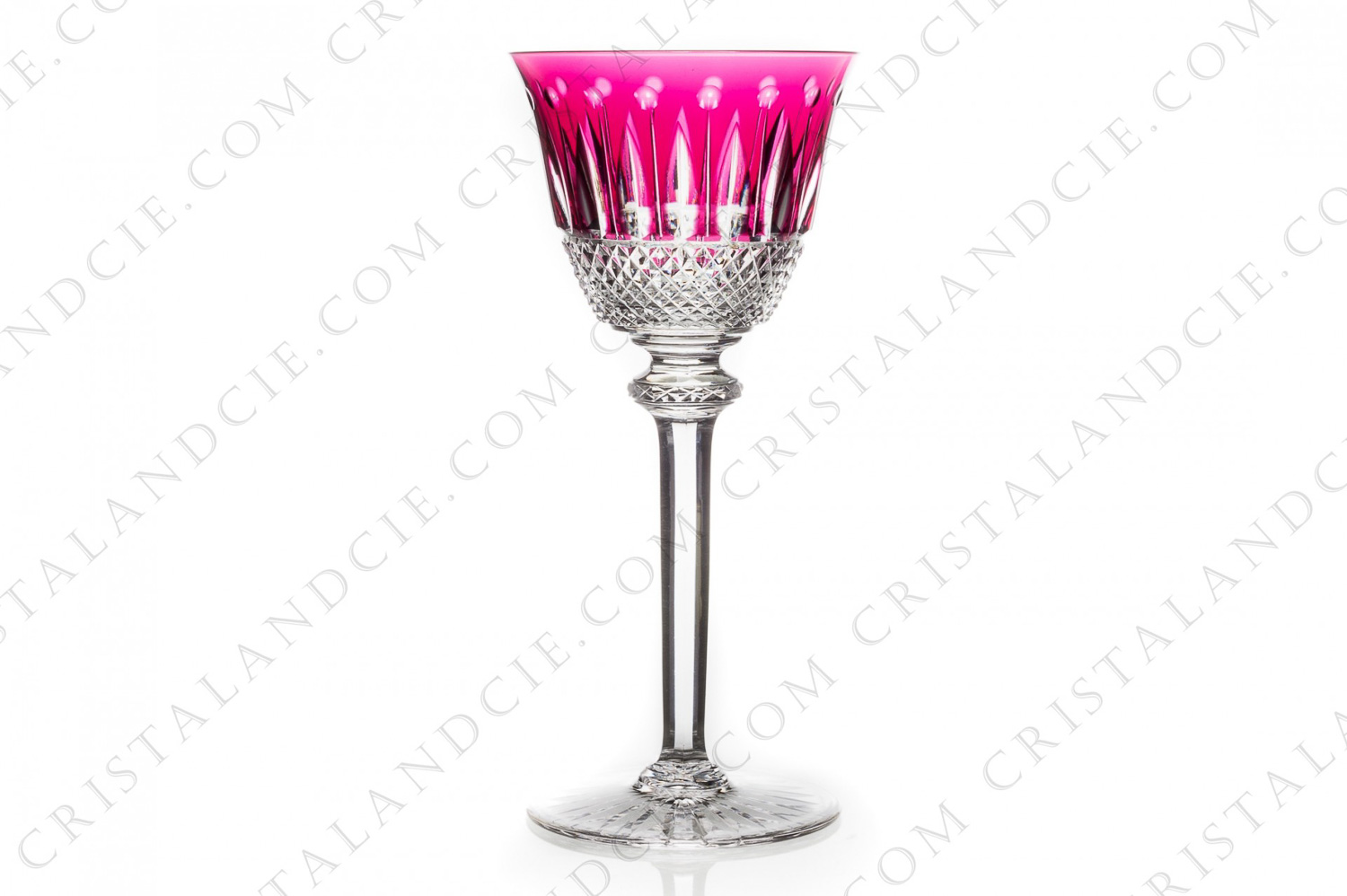 Verre à vin du Rhin roemer en cristal double-couches améthyste de Saint-Louis modèle Tommy présentant un important décor taillé photo-1