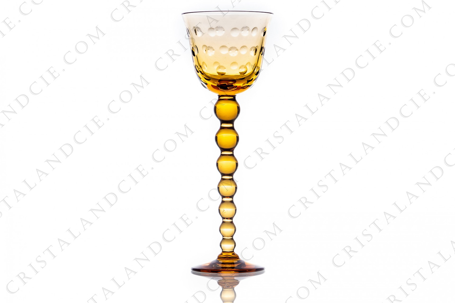 Verre à vin du Rhin, roemer en cristal de Saint-Louis modèle Bubbles ambre, dont la jambe est composé de bulles superposées et la paraison est ornée de bulles taillées photo-1