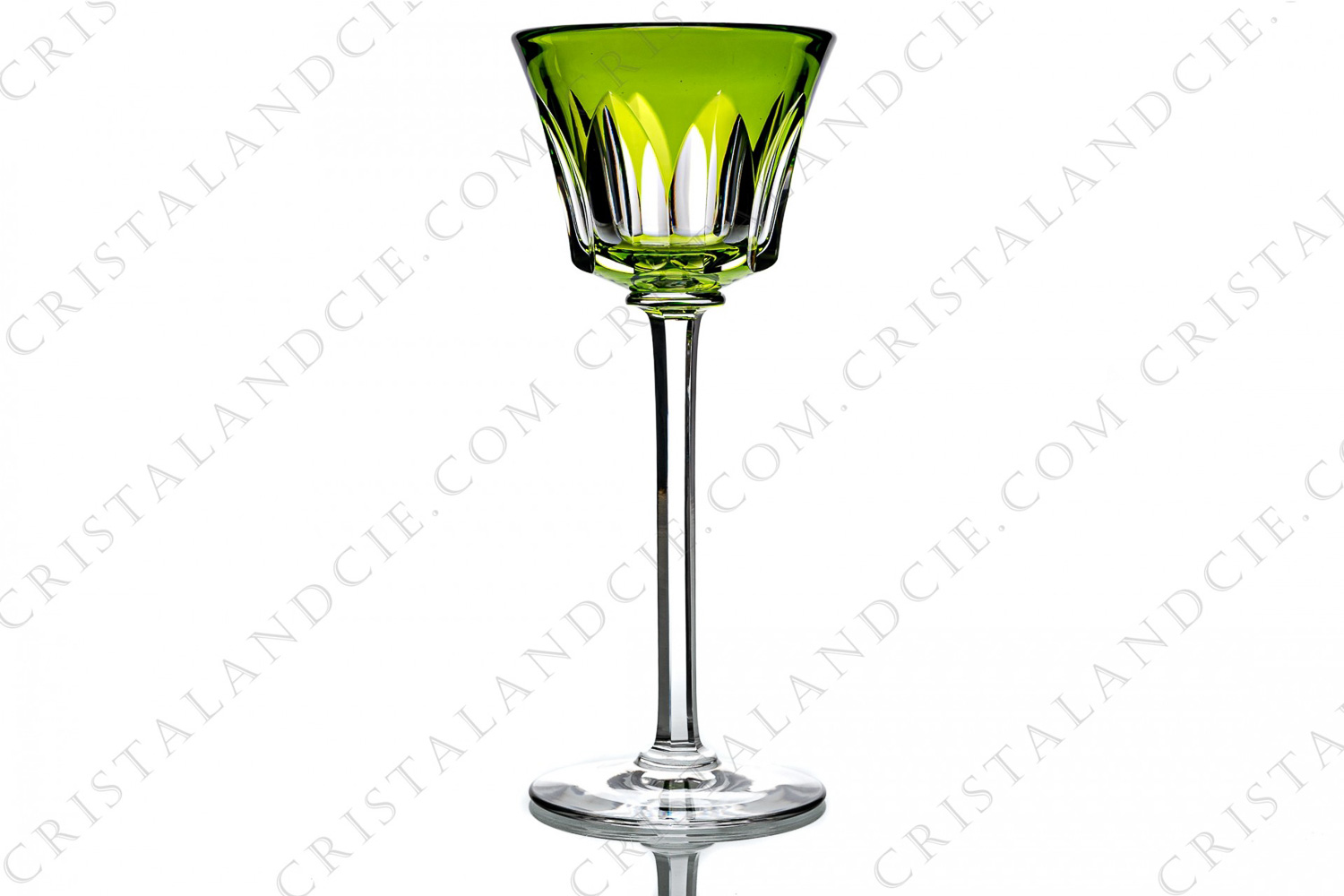 Verre à vin du Rhin, roemer en cristal double couches chartreuse de Baccarat modèle Polignac orné de biseaux taillés sur la paraison et présentant une jambe taillée photo-1