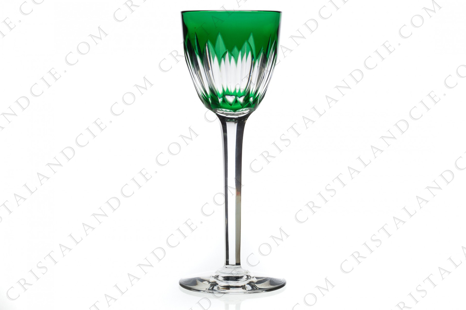 Verre à vin du Rhin roemer en cristal double-couches vert de Baccarat modèle Vérone dont la paraison est ornée de biseaux et la jambe taillée photo-1