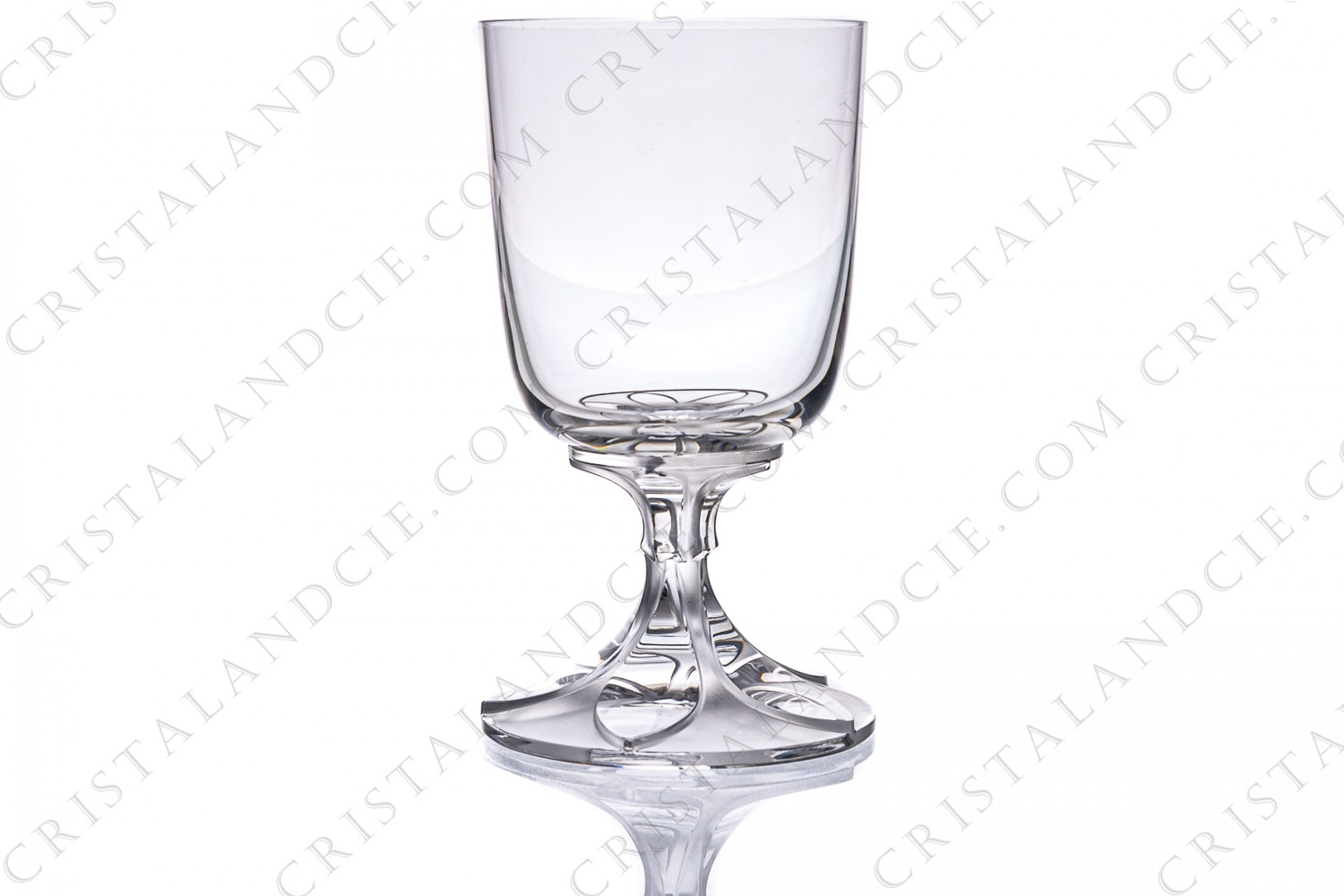 Wine glass n°3 in crystal by Lalique pattern Valençay decorated with two flowers in clear crystal on a frosted background on the stem and the foot photo-1