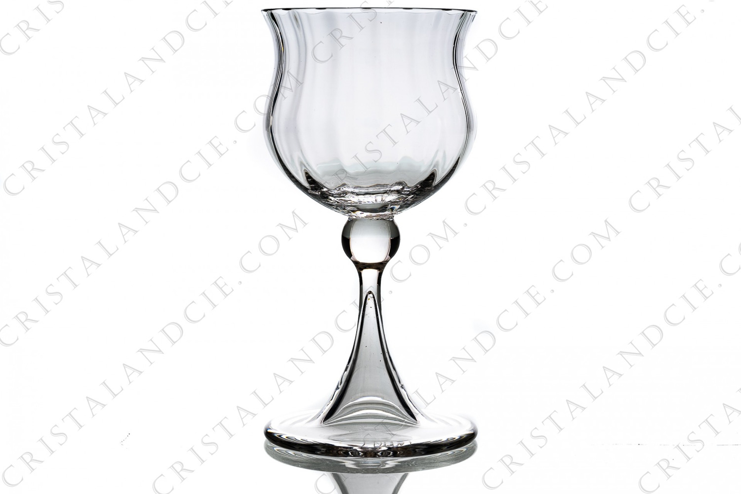 Verre à vin n°4 en cristal de Daum modèle Vérone dont la paraison est ornée de côtes vénitiennes, muni d un pied creux photo-1