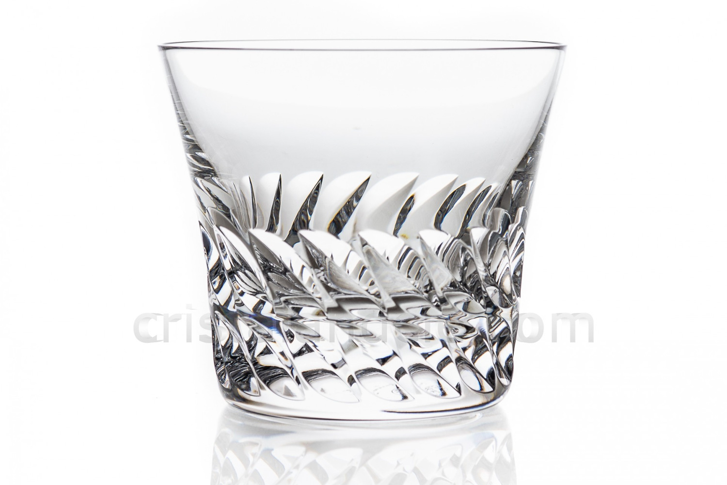 Verre à Whisky en cristal de Baccarat modèle Gloria présentant un décor de biseaux taillés photo-1