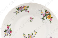 Assiette plate en porcelaine de Limoges de la maison Bernardaud modèle Bengali décorées de fleurs polychromes et d oiseaux de paradis photo-4