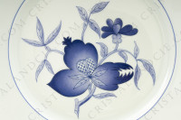 Assiette plate en porcelaine de Limoges de la maison Haviland et Parlon modèle Shangaï bleu orient orné de fleurs en camaïeu de bleus photo-4