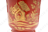 Cache-pot en porcelaine de Limoges de la maison Bernardaud modèle Séoul corail à décor de maisons et d arbres or sur fond corail photo-6