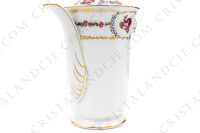 Coffee pot in Limoges china by Bernardaud pattern Roses de Limoges decorated with friezes of pink roses, with roses in medallion and gold friezes photo-8