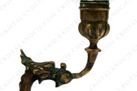 Lampe à pétrole dont le réservoir est en cristal de Saint-Louis modèle Massenet or présentant un décor de rinceaux en incrustations or sur un fond vert photo-9