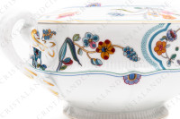 Covered vegetable in Limoges china by Haviland pattern Golden Quails decorated with quails, butterflies and polychromes flowers enhanced with gold photo-6