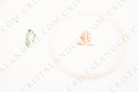 Petit plat rond creux en porcelaine de Limoges de la maison Sigismond Maas orné de chrysanthèmes rose et blancs sur un fond bleu clair et de liserets or photo-7