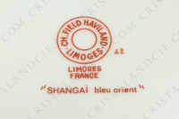Plat ovale en porcelaine de Limoges de la maison Haviland et Parlon modèle Shangaï bleu orient orné de fleurs en camaïeu de bleus photo-5