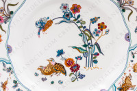 Round deep dish in Limoges china by Haviland pattern Golden Quails decorated with couples of quails and roosters, with butterflies and polychromes flowers enhanced with gold photo-6